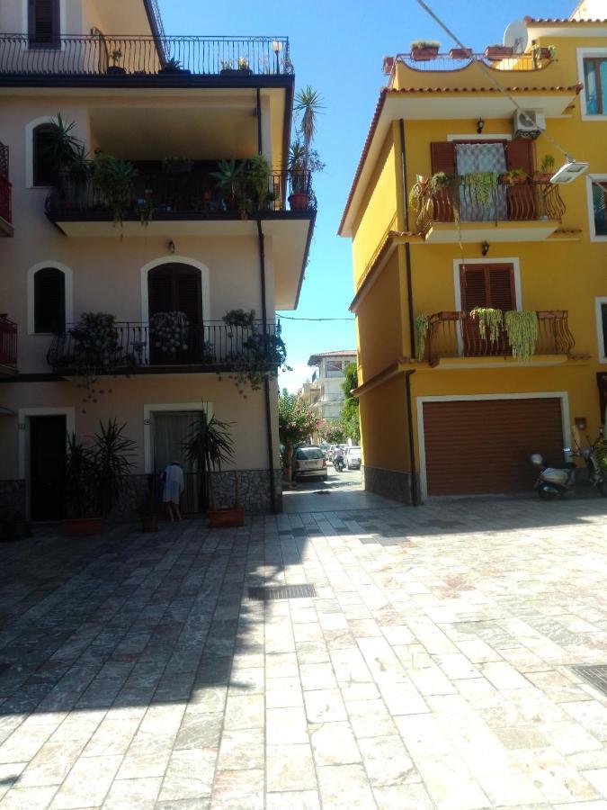 Vacanza Taormina Mare Маццео Экстерьер фото