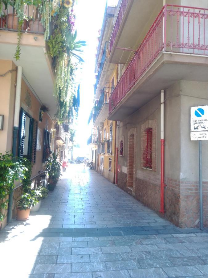 Vacanza Taormina Mare Маццео Экстерьер фото